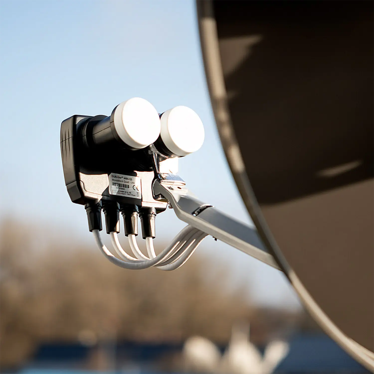 DUR-line Monoblock Quad LNB DUR-line Monoblock Quad LNB